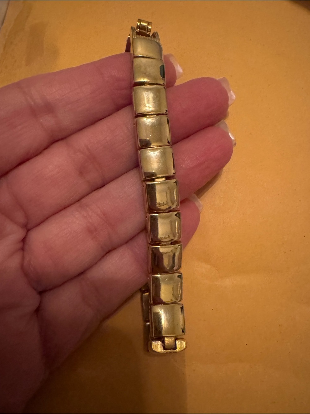 Gold-Tone Link Bracelet for Women - Classic link Design
